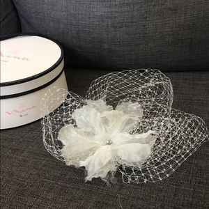 Blusher/fascinator/birdcage veil by Nina